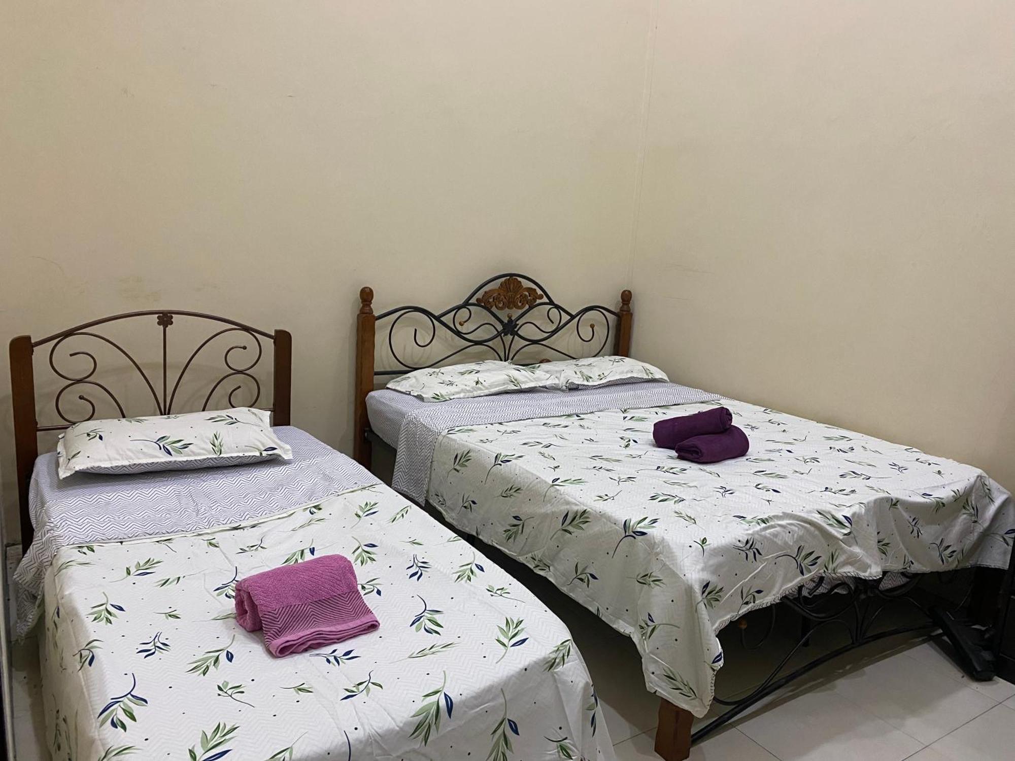 Zulikhwani Homestay Мерсінг Екстер'єр фото